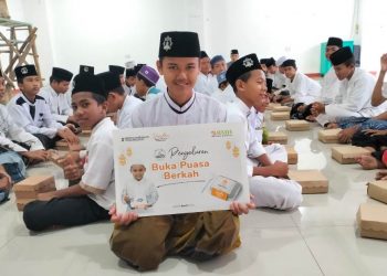 Laznas BMH Salurkan Paket Donasi Ramadhan untuk Adik-adik Santri Tahfidz dan Dhuafa