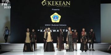 Karya Siswa SMKN 1 Buduran Bersaing Dengan Desainer Nasional Dalam IFW 2023 JCC