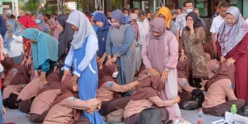 Tangis Haru Mewarnai Parenting SMKN 2 Buduran