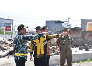 Bupati Sidoarjo Pantau Progres Proyek Fly Over Aloha