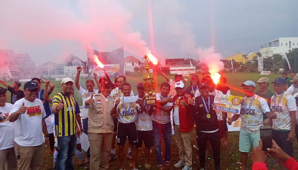 Serunya DLU Exhibition Fun Match, Tampilkan BHS FC Legend vs DLU Selection