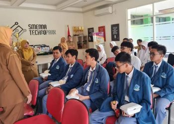 Peraih Juara LKS Siswa SMKN 2 Buduran Terus Ditingkatkan Prestasinya