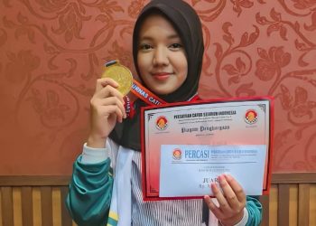 Dua Siswa SMA Negeri 4 Sidoarjo Juara 1 Kejurnas Catur 2023
