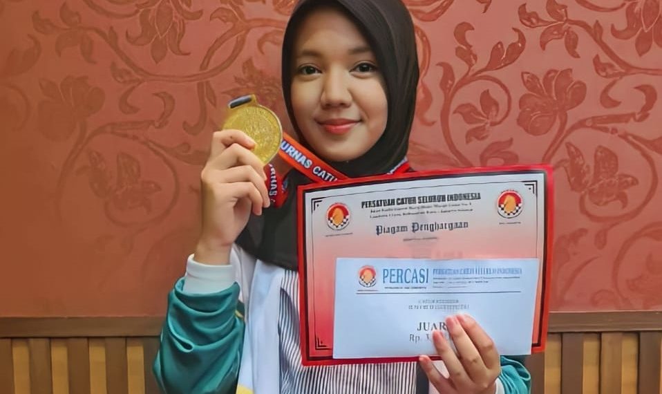 Dua Siswa SMA Negeri 4 Sidoarjo Juara 1 Kejurnas Catur 2023
