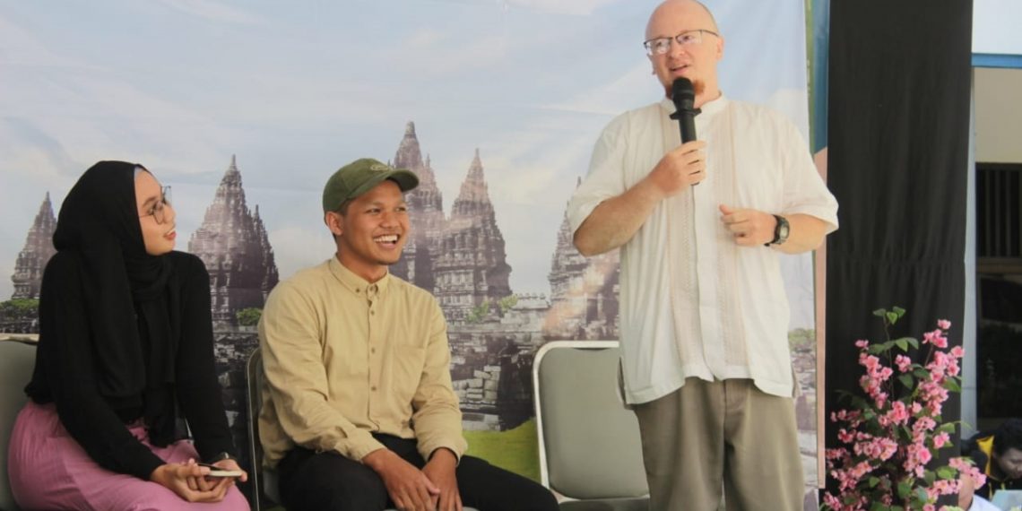 Uji Kemampuan Siswanya Berbahasa Inggris SMPN 3 Hadirkan Pemateri Dari Jerman