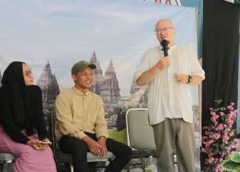 Uji Kemampuan Siswanya Berbahasa Inggris SMPN 3 Hadirkan Pemateri Dari Jerman