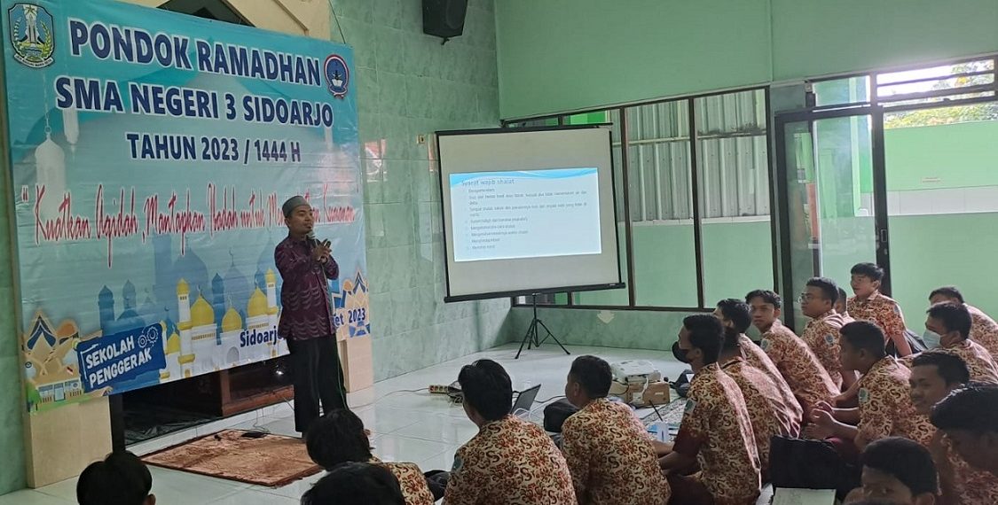 Pondok Ramadhan SMA Negeri 3 Sidoarjo Diisi Dengan Penguatan Karakter
