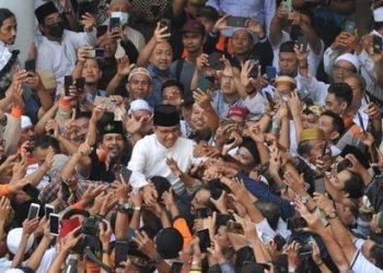 Anies Baswedan ke Jatim, Disambut Hangat Puluhan Ribu Relawan dan Pendukungnya