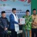 Di Gresik, Menteri ATR/BPN Hadi Tjahjanto Serahkan Sertifikat kepada 2 Ormas Terbesar: NU dan Muhammadiyah