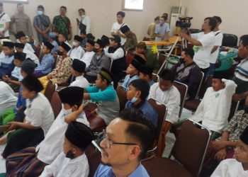 HPN 2023 PWI Jatim, Puluhan Anak Ikuti Sunatan Massal di Kediri
