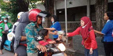 Tingkatkan Persaudaraan FKUB Berbagi 5000 Takjil