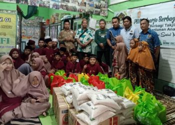 Anak-anak Yatim Piatu Al Kahfi Doakan Anggota PWI Sidoarjo Sejahtera