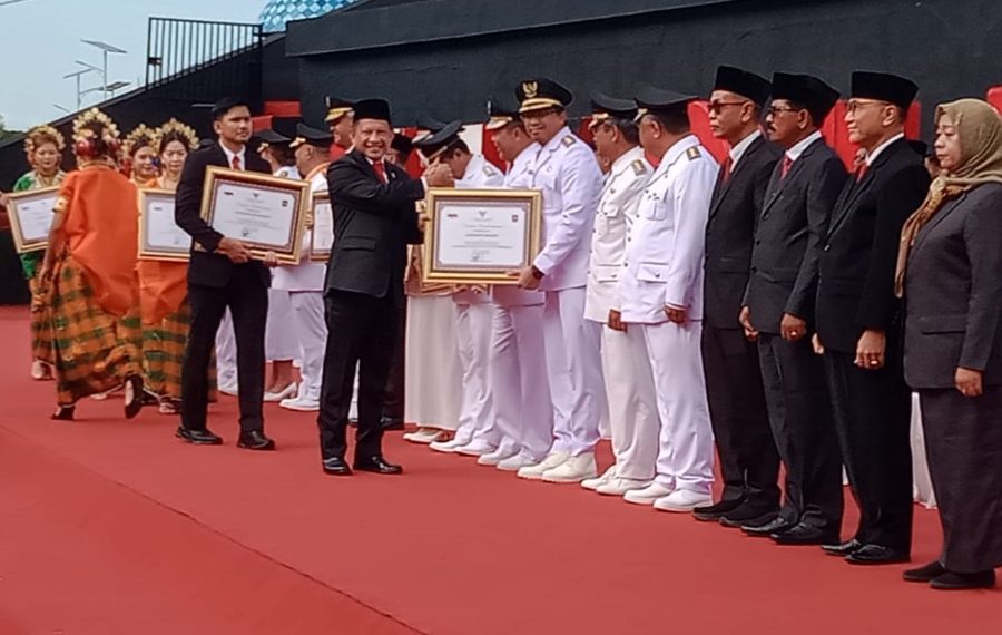 Sidoarjo Raih Penghargaan Berkinerja Terbaik Nasional