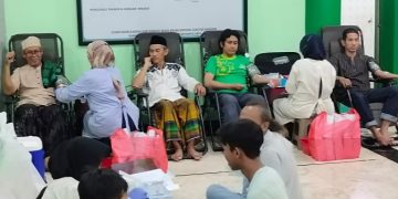 Momen Ramadan Berkah, Jamaah Masjid Baitul Amin Kedanyang, Gresik Lakukan Donor Darah