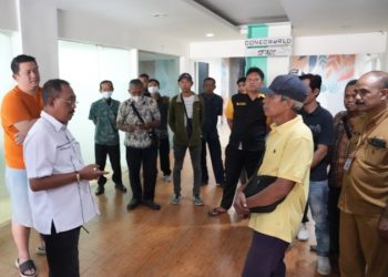 Belum Terima Gaji dan THR, Karyawan Perusahaan Retail  Wadul ke Wawali Armuji