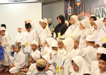 Bersama Mbolang City, Mantan Wabup Qosim  Santuni Anak Yatim dan Anjal
