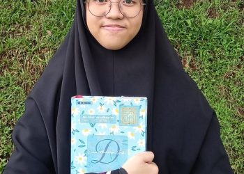 Dinar Maharani:                                  Perjuangan Tahfiz 30 Juz Sering Menangis Kini Masuk Unair Jalur SNBP 2023