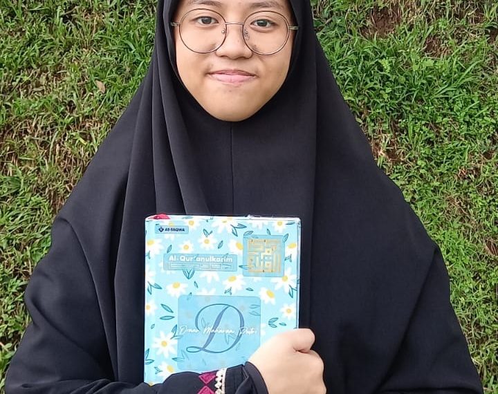 Dinar Maharani:                                  Perjuangan Tahfiz 30 Juz Sering Menangis Kini Masuk Unair Jalur SNBP 2023