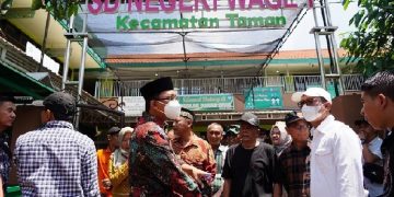 Bupati Sidak SDN Wage 1 Dan Beri Bantuan Sembako Korban Puting Beliung