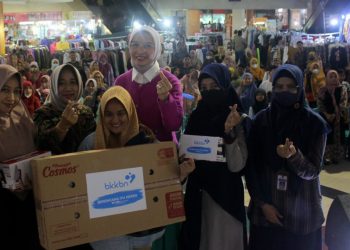 Arzeti Memotivasi Para Pedagang Jambatan Merah Plasa Peduli Stunting