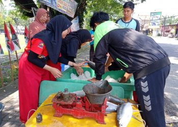 Jelang Lebaran, Tapak Suci Sidayu Gelar Lelang Bandeng