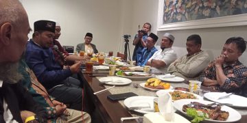 Tokoh Lintas Profesi Kumpul, Diskusikan Ancaman Penggerusan Gresik sebagai Kota Santri