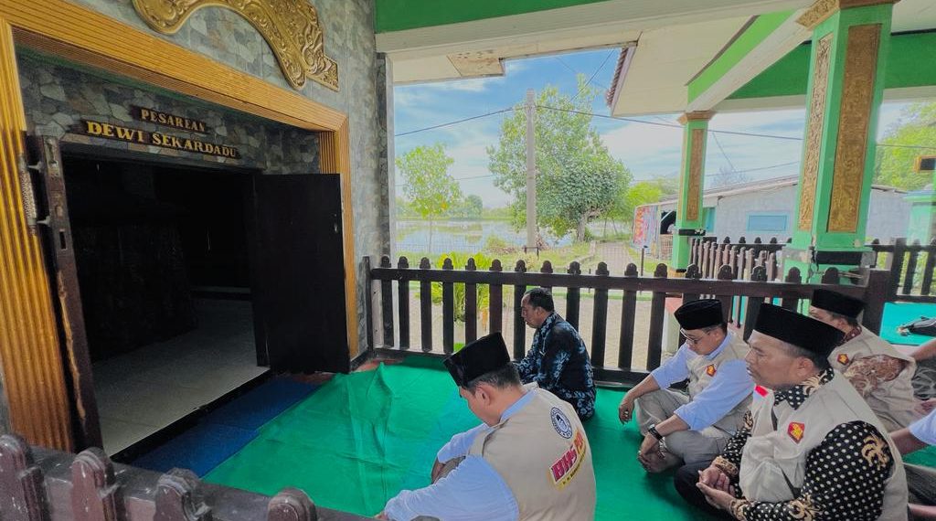 Ziarah ke Makam Dewi Sekardadu, BHS Berharap ada Akses Perbaikan Jalan dan Papan Informasi