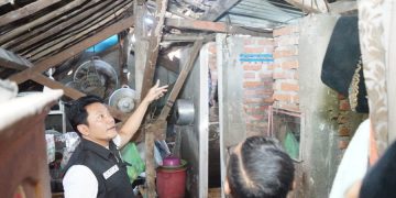 Wabup Subandi Lakukan Bedah Rumah Warga Janti