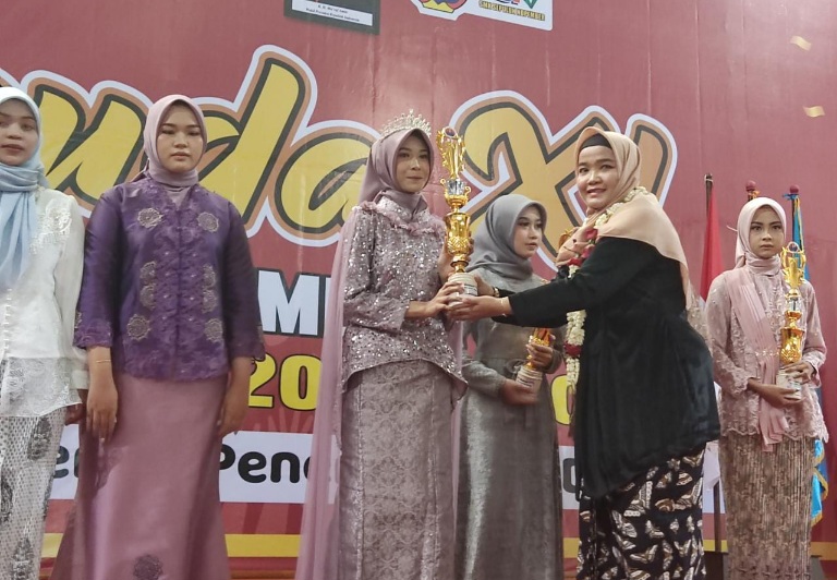 SMK Sepuluh Nopember Cetak Siswa Siap Bersaing dengan Luar Negeri