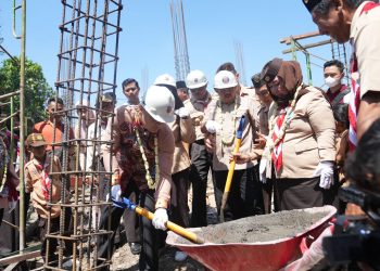 Walikota Eri Cahyadi dan Wawali Armuji Kompak dalam Peletakan Batu Pertama Gedung Kwarcab Pramuka