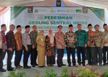 Haedar Nashir Resmikan Gedung Sentral Medis RSM Gresik dan FKG UM Surabaya