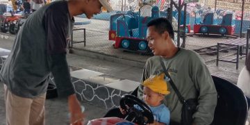 Demi Keluarga dan Ingin Kuliah, Siswa SMAM 4 Sidayu ini Semangat Sekolah Sambil Bekerja