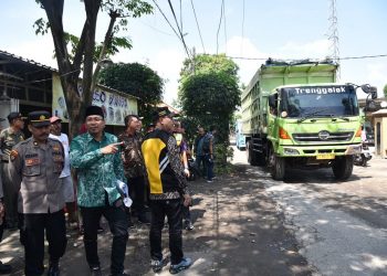 Bupati Sidoarjo Tinjau Kesiapan Jalan Yang Akan Dibetonisasi