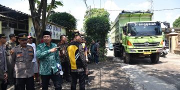 Bupati Sidoarjo Tinjau Kesiapan Jalan Yang Akan Dibetonisasi