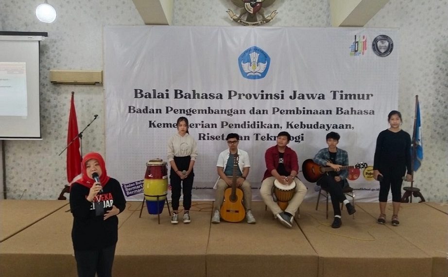 38 Pelajar SMA SMK Ikuti Bengkel Musikalisasi Puisi Balai Bahasa Jatim