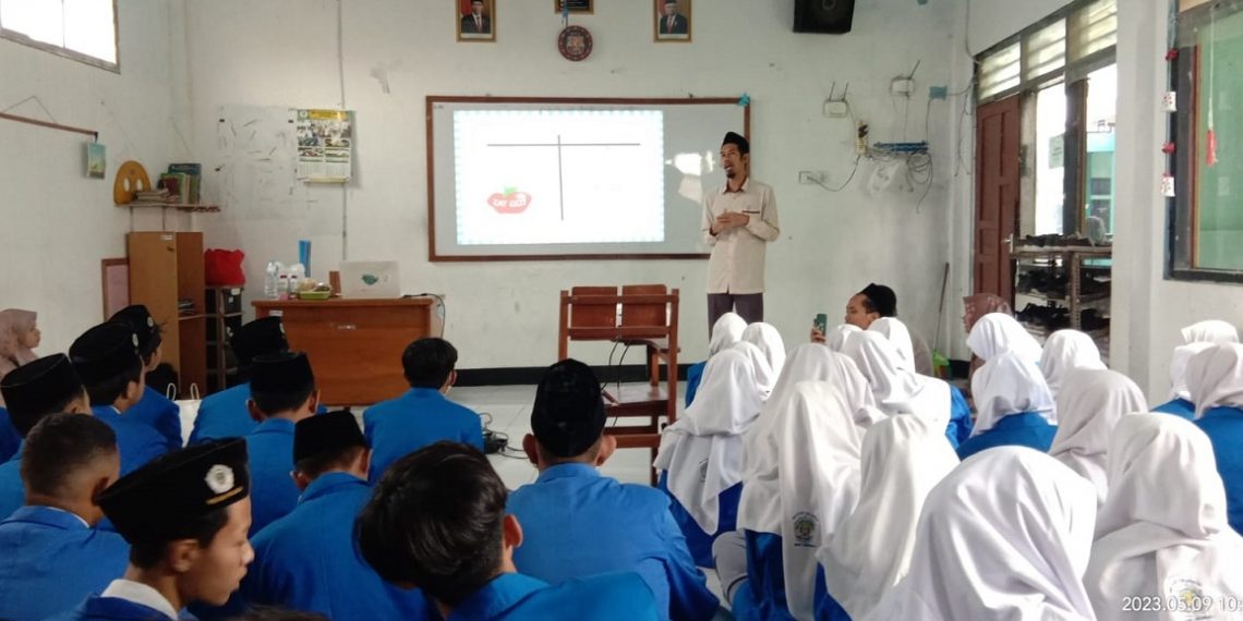 SMA Islam Parlaungan Berbagi Praktik Baik Edukasi Gizi Seimbang