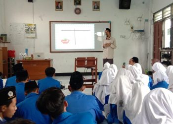 SMA Islam Parlaungan Berbagi Praktik Baik Edukasi Gizi Seimbang