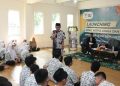 Zawawi Imron Membedah Empat Buku Karya Guru dan Siswa Al Muslim Sidoarjo