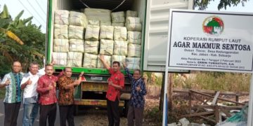 Ekspor Perdana, Koperasi AMS Tlocor Kirim 25 Ton Rumput Laut ke Cina