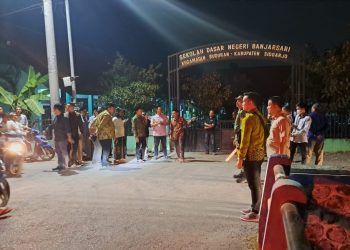 Jalan Sempit, Warga Desa Banjarsari Mengeluh ke Bupati untuk Dilebarkan