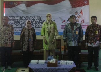 DPR RI dan BKKBN Beri Pencerahan Stunting Warga Siwalanpanji