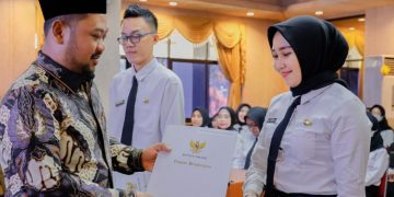 Bupati Gresik Perintahkan Layanan Kesehatan Dipercepat, Jangan Berbelit