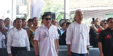 Ganjar Pranowo Puji Deklarasi 1.000 Pengacara di Lapangan Perkampungan