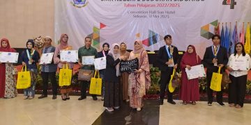 Wisuda Siswa SMKN 2 Buduran Ramai Penghargaan dan Beasiswa