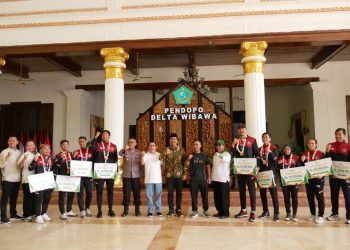 Bupati Sidoarjo Beri Apresiasi 8 Atlet Peraih Medali SEA Games