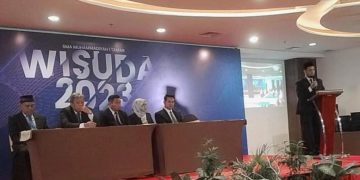 28 Siswa Tahfidz SMAMITA Diwisuda Bersama sama