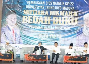 Dihadiri Buya Yahya, Dies Natalis ke-22 UTM Dibuka dengan Mutiara Hikmah dan Bedah Buku