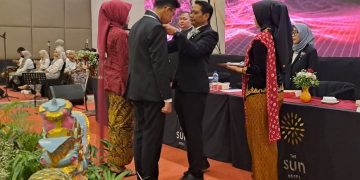 Dinas Pendidikan Jatim Beri Apresiasi SMK Telkom Atas Keberhasilannya