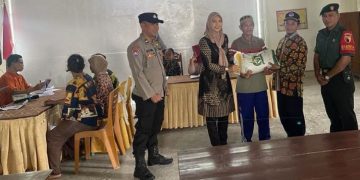 Polres Trenggalek Kerahkan Bhabinkamtibmas, Pastikan Penyaluran Bansos Aman-Lancar