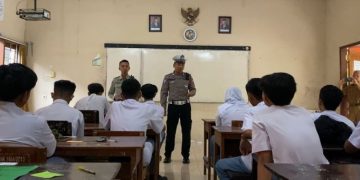 Permudah Urus SIM, Pak Sicomo Polres Tulungagung Setia Jemput Bola